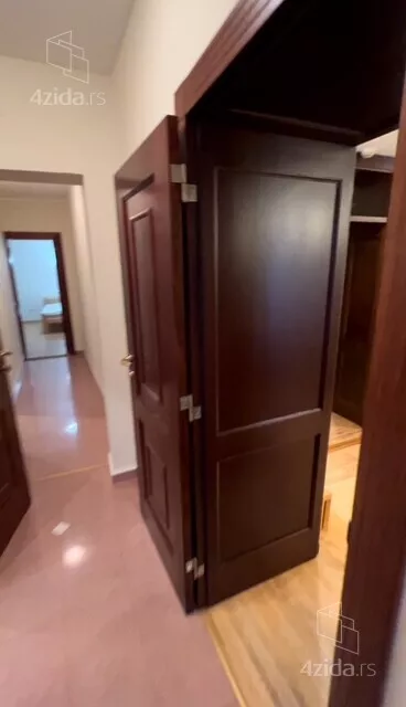Četvorosoban stan za izdavanje, Jevrema Grujića, 1.100€, 106m² — 10