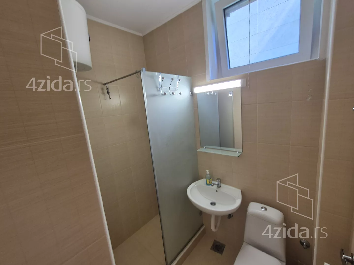 Četvorosoban stan za izdavanje, Lackovićeva, 2.000€, 129m² — 12