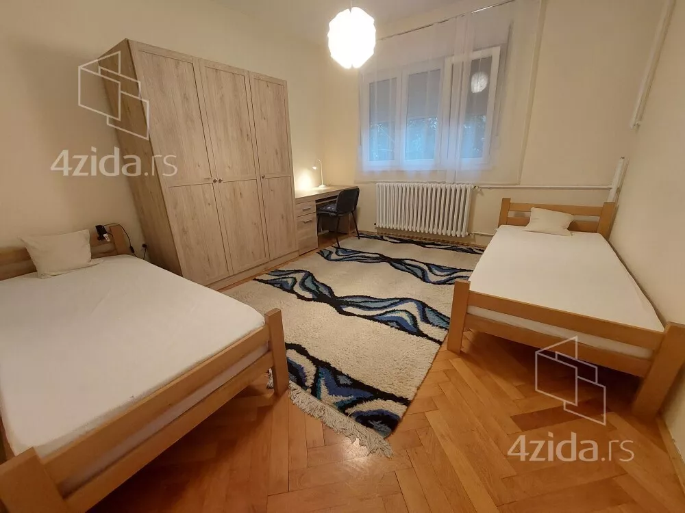 Četvorosoban stan za izdavanje, Lješka 74, 1.100€, 94m² — 4