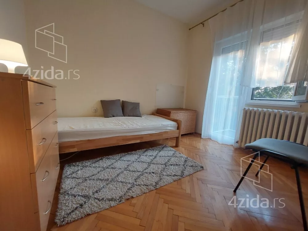 Četvorosoban stan za izdavanje, Lješka 74, 1.100€, 94m² — 5