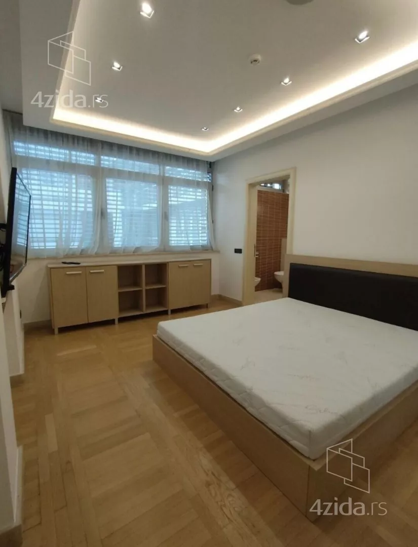 Četvorosoban stan za izdavanje, Velisava Vulovića 15, 2.400€, 148m² — 13