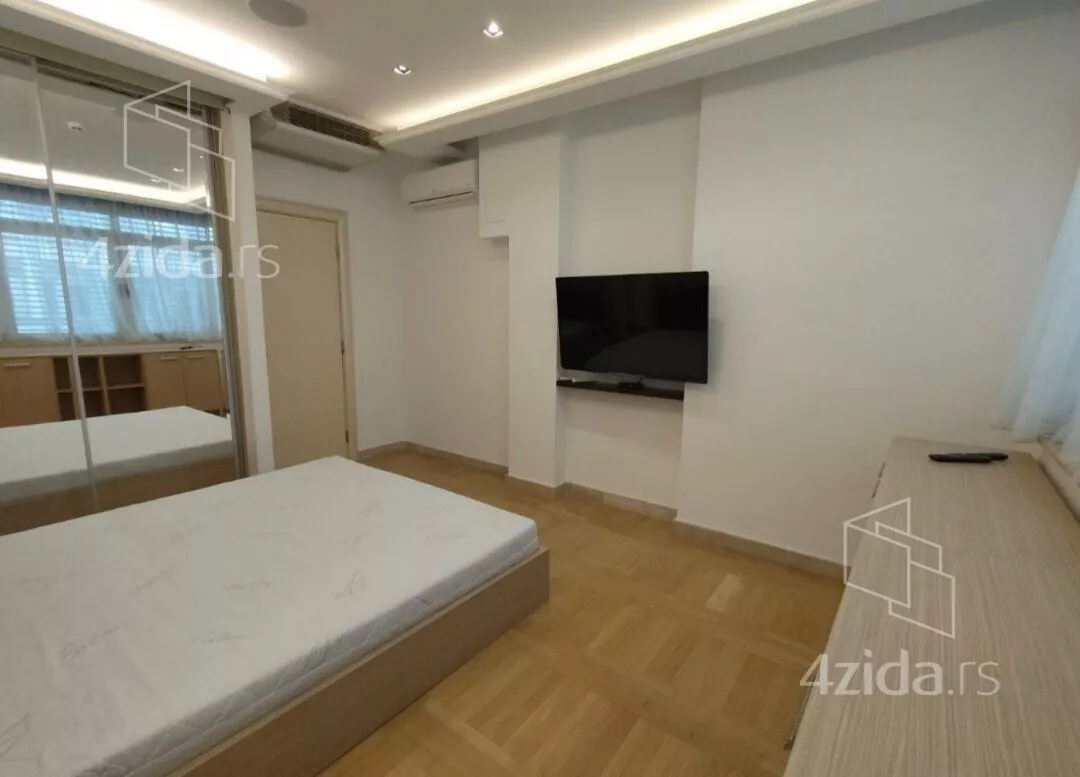 Četvorosoban stan za izdavanje, Velisava Vulovića 15, 2.400€, 148m² — 14