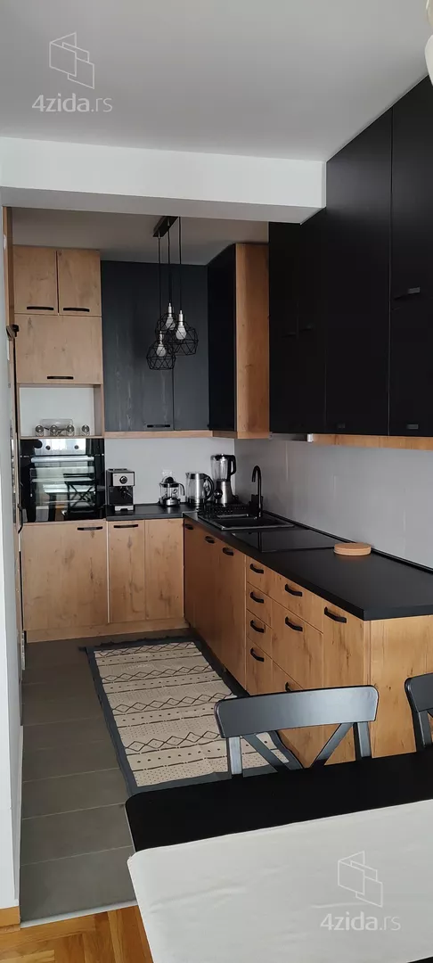 Četvorosoban stan za izdavanje, Vojvode Vlahovića Voždovac, 700€, 88m² — 5