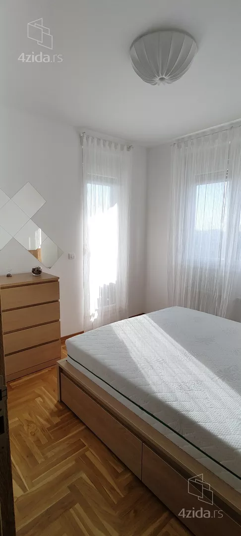 Četvorosoban stan za izdavanje, Vojvode Vlahovića Voždovac, 700€, 88m² — 6