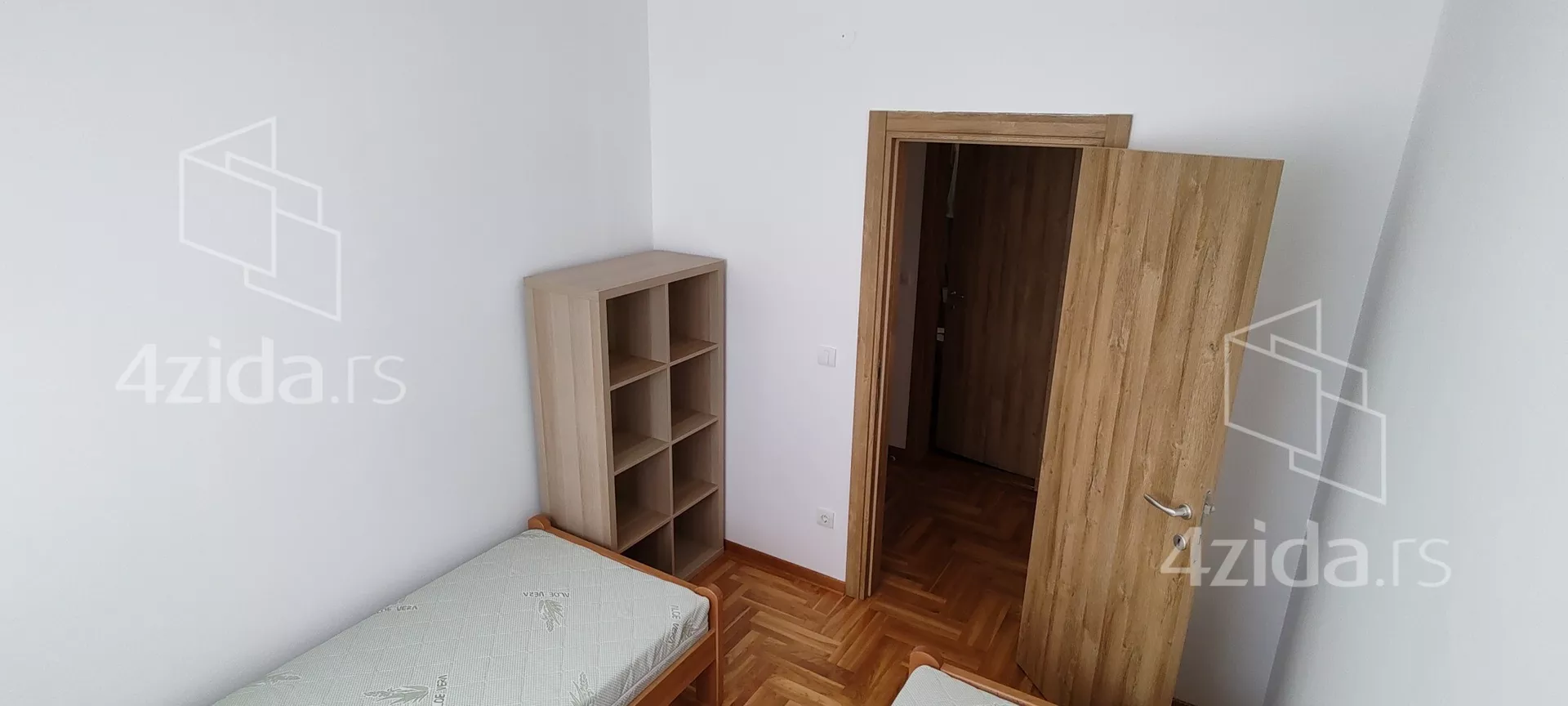 Četvorosoban stan za izdavanje, Vojvode Vlahovića Voždovac, 700€, 88m² — 13