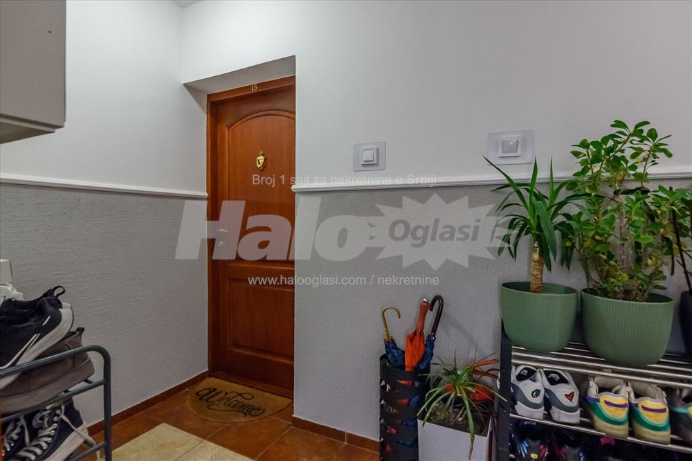 Exkluzivan Četvorosoban Stan Na Dorćolu — 4
