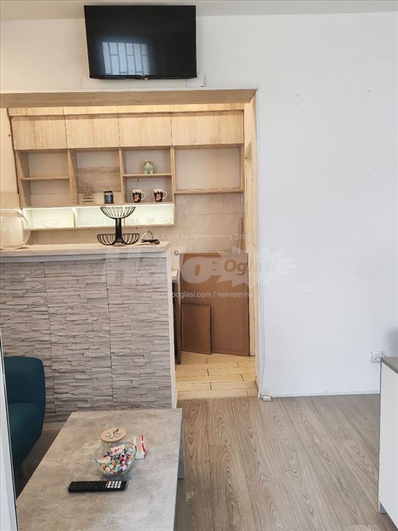 Filmski grad - Renoviran - Visenamenski - 17m2 — 8