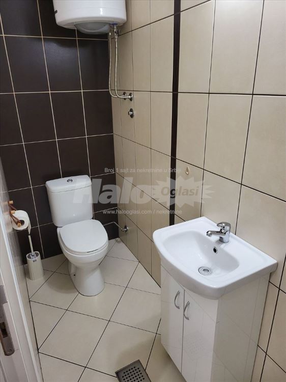 Funkcionalan, 3.0 stan, Banovo brdo, Ada Ciganlija — 8