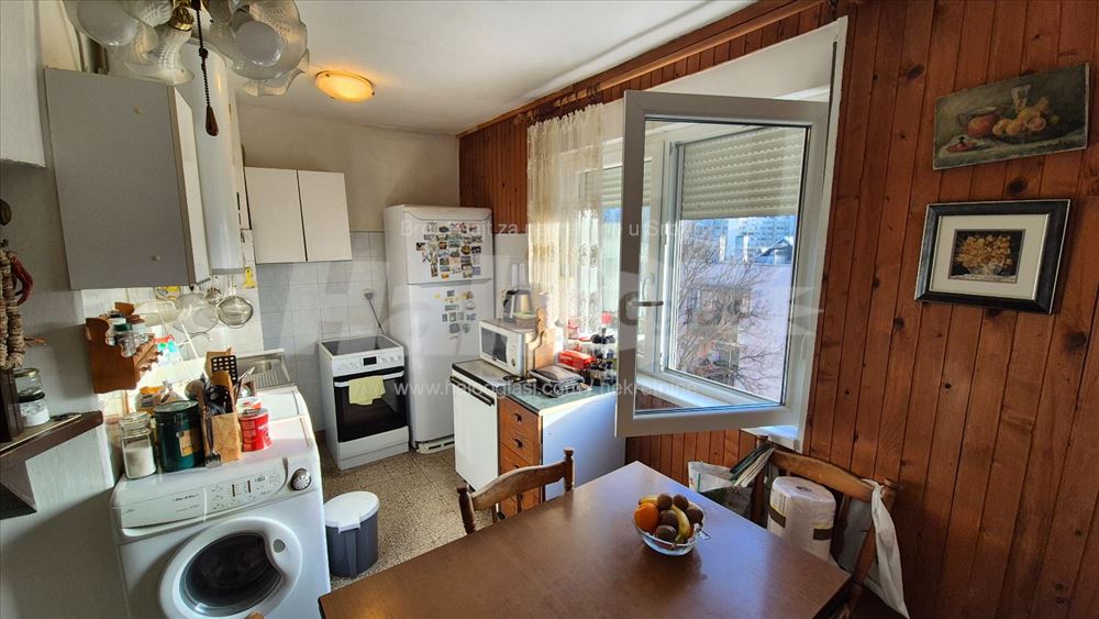 funkcionalan i svetao dvosoban stan površine 49 m² — 8