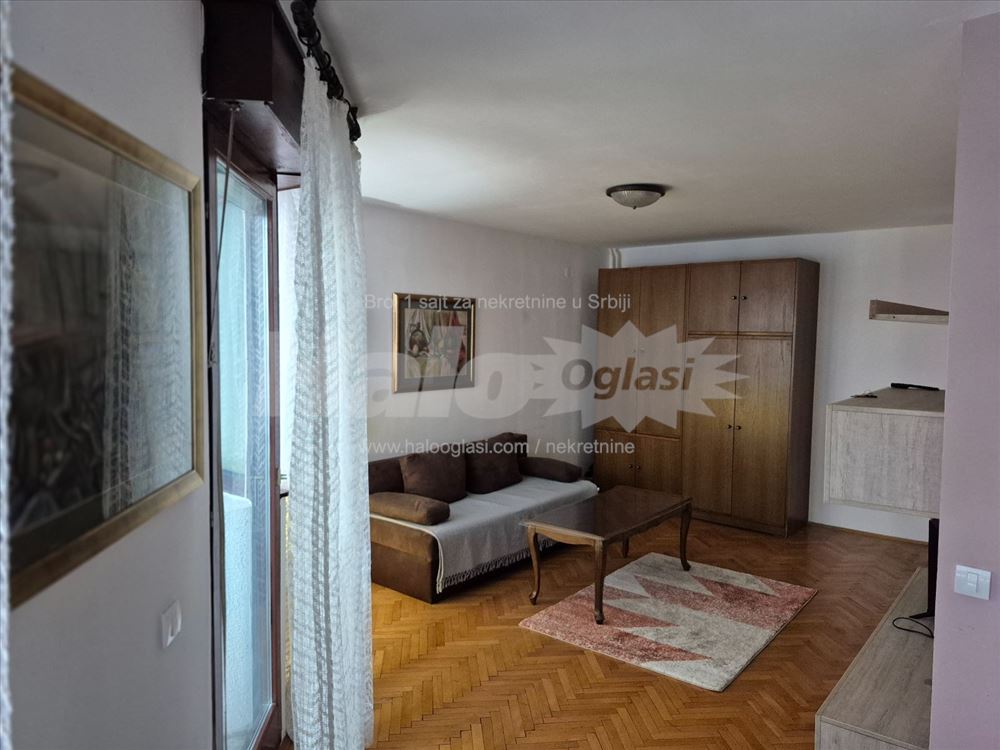 Funkcionalan namešten stan kod DIF-a — 8