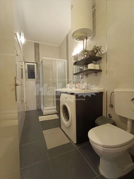 Funkcionalan stan u Knez Mihajlovoj 60m2 — 10