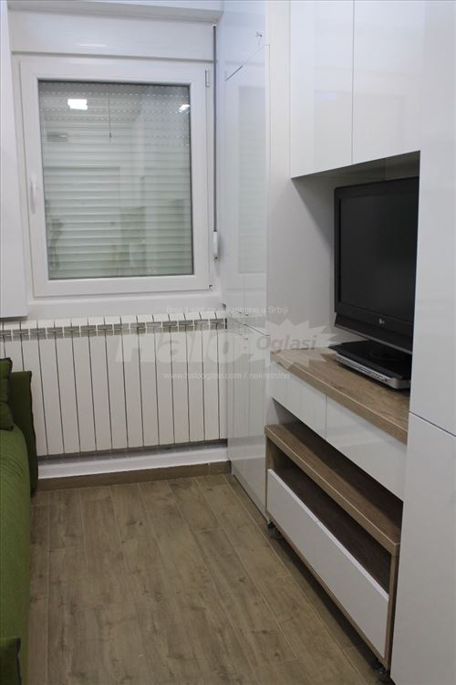 Funkcionalan studio na Dorcolu — 5