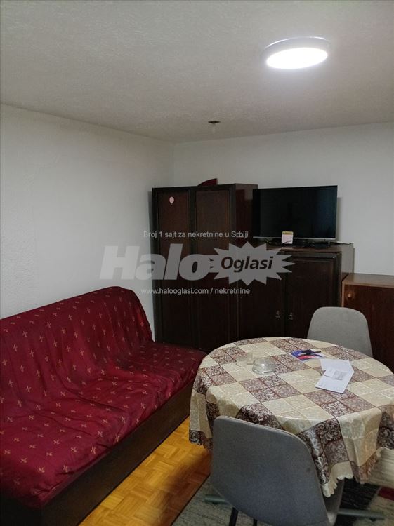 Garsonijera 20m2 nameštena, čista, za jednu osobu — 6