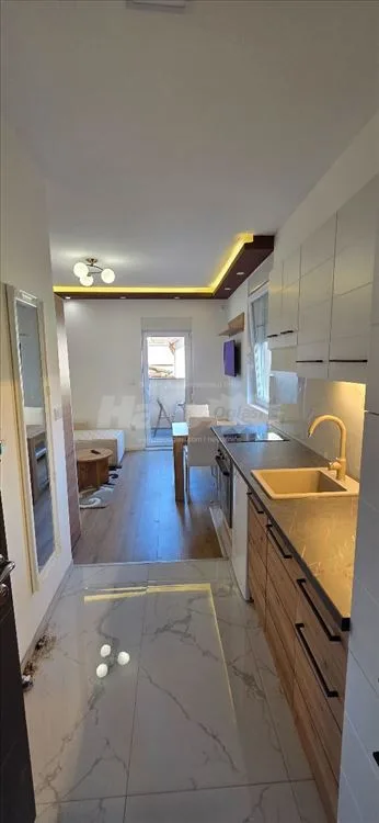Garsonjera 23 m2, 200 metara od centra grada — 7