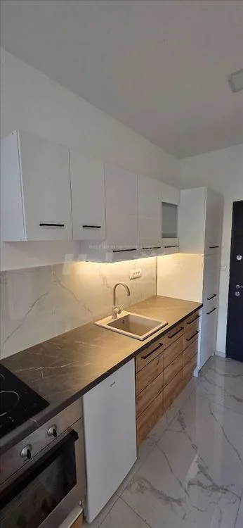 Garsonjera 23 m2, 200 metara od centra grada — 8