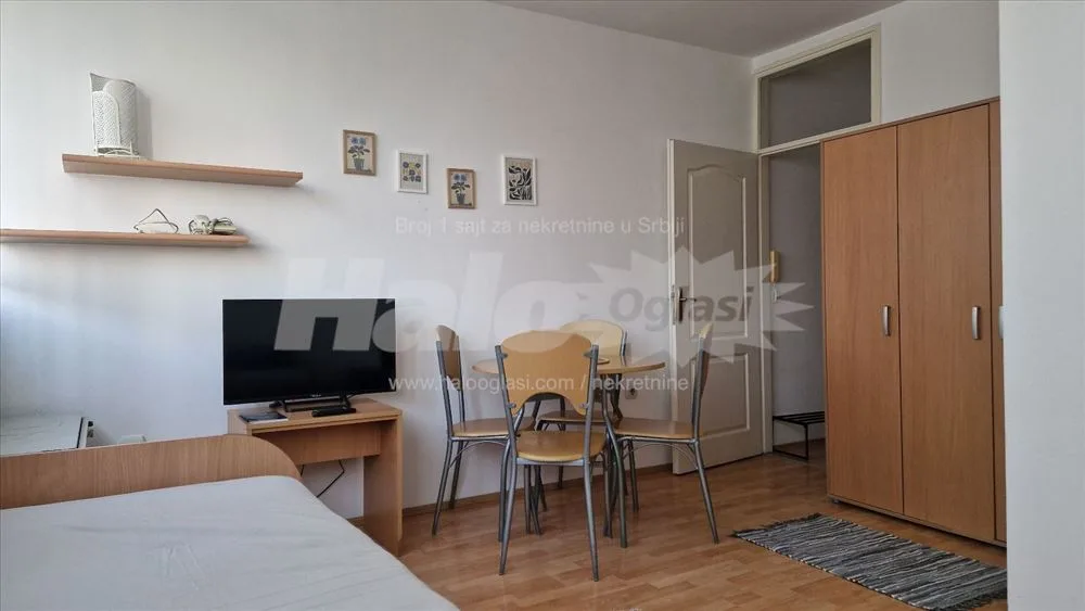 Garsonjera 22m² - Banovo brdo — 3