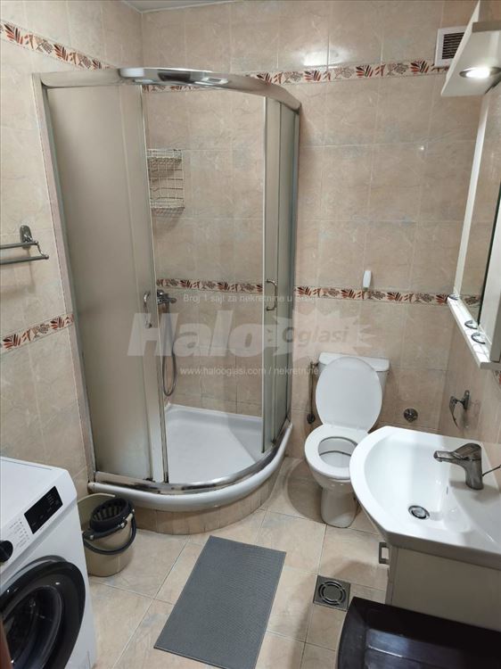Garsonjera 25 m2 + Parking mesto — 8