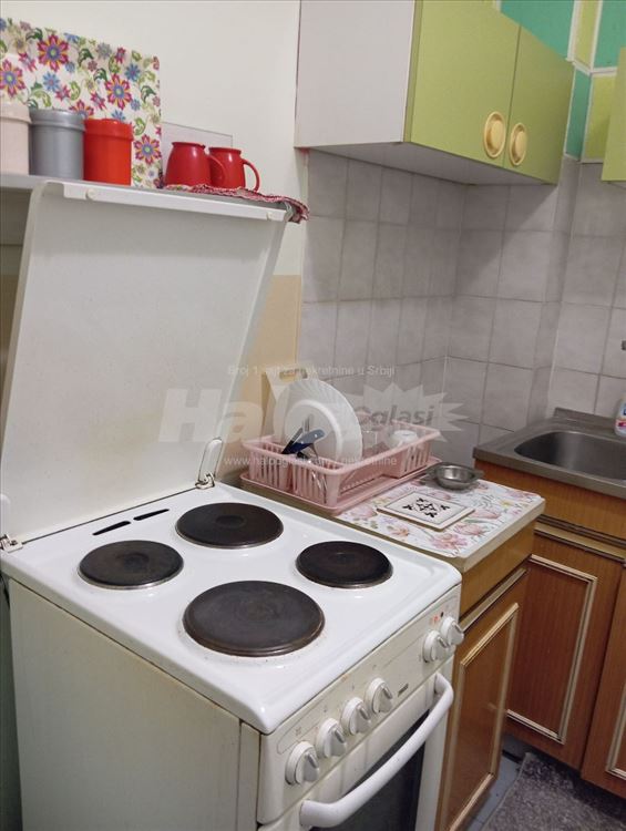 Garsonjera 26m2, Banovo Brdo,centar kod Opštine — 12