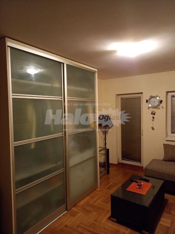 Garsonjera 30m2 — 2