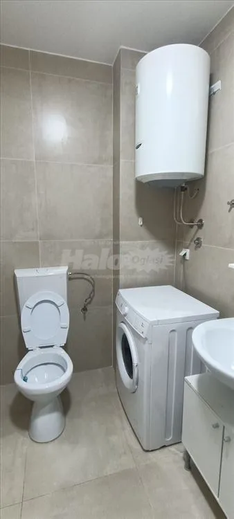 Garsonjera 40m2 Borča — 8