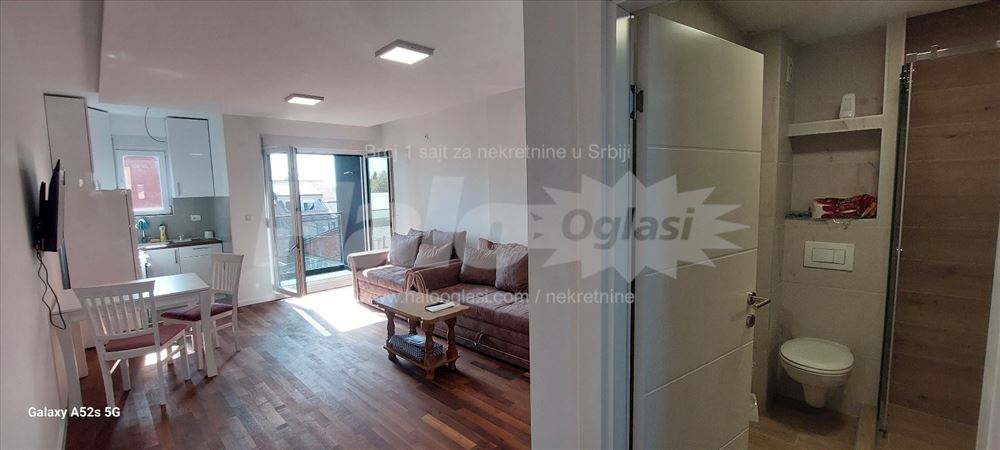 Garsonjera Altina — 2