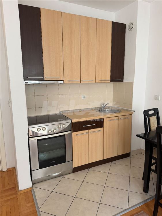 Bežanijska kosa garsonjera — 2