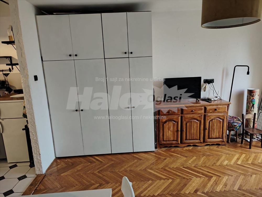 Garsonjera  Bezanijska  kosa — 8