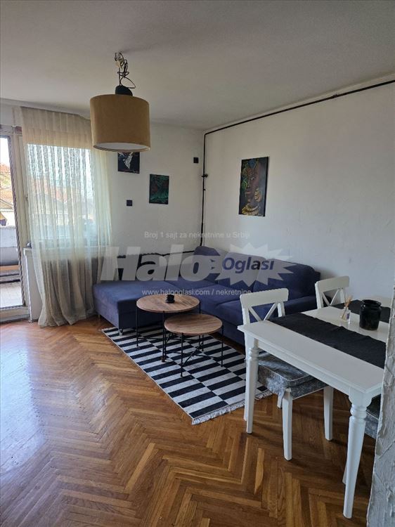 Garsonjera  Bezanijska  kosa — 12