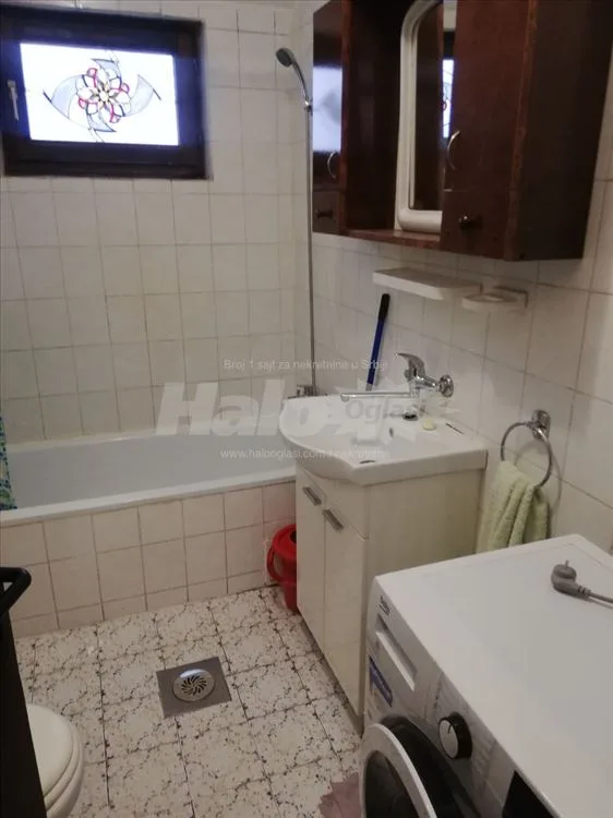 Garsonjera izdavanje — 8