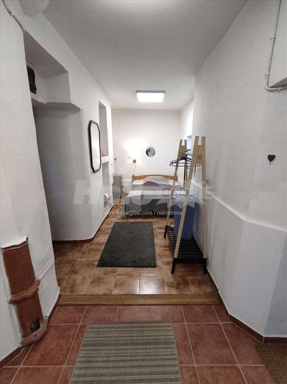 Garsonjera između Kalenic pijace i Hrama — 3