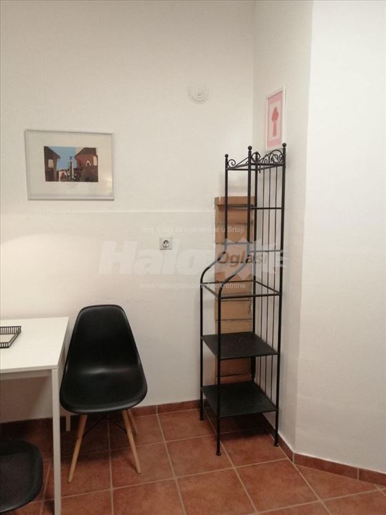 Garsonjera između Kalenic pijace i Hrama — 4