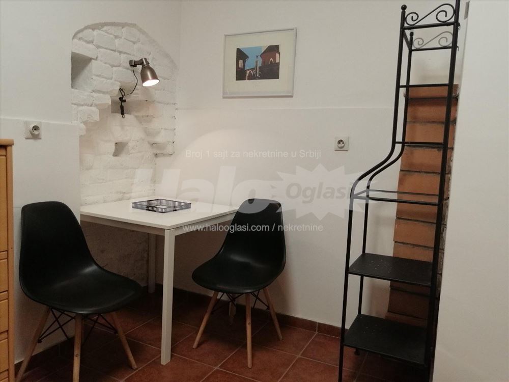 Garsonjera između Kalenic pijace i Hrama — 6