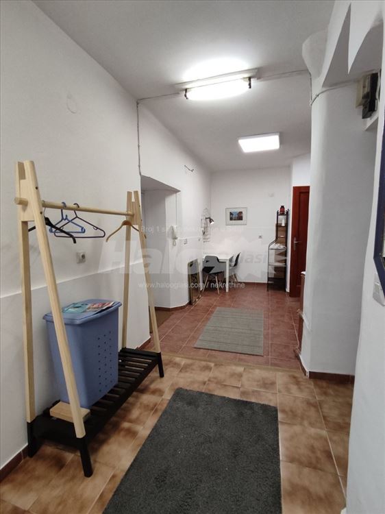 Garsonjera između Kalenic pijace i Hrama — 11