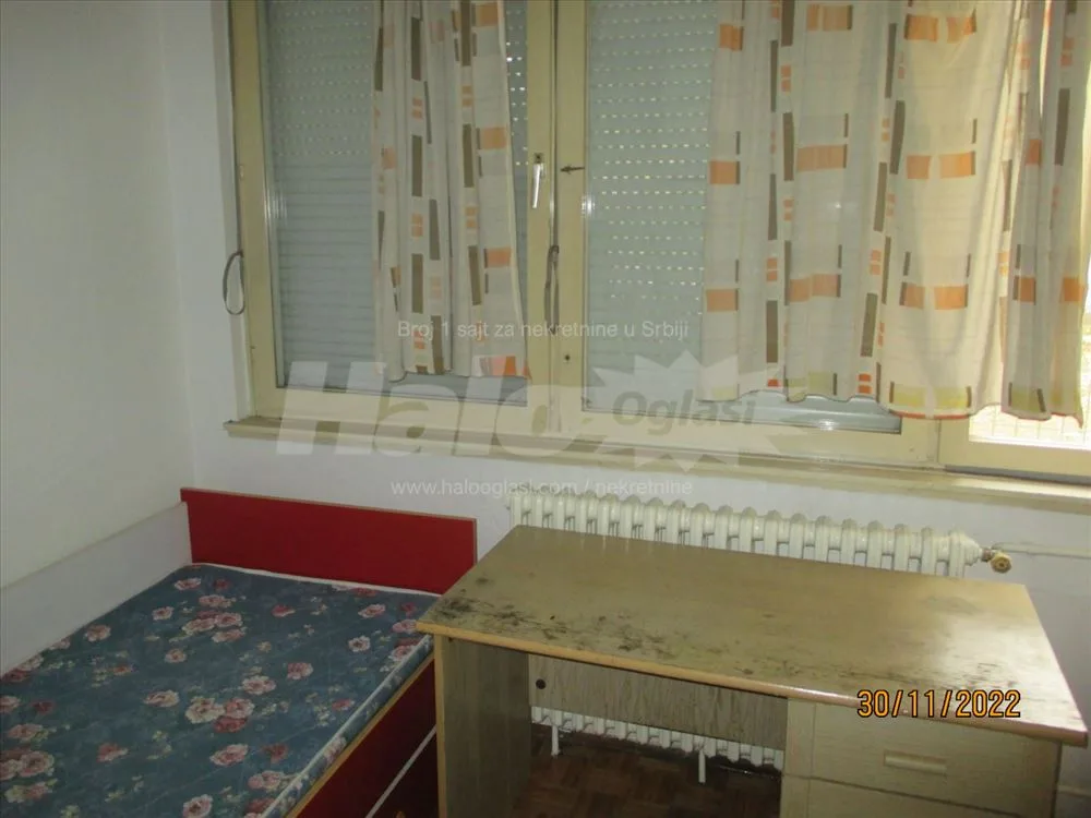 Garsonjera Kanarevo brdo Pere Velimirovića — 2