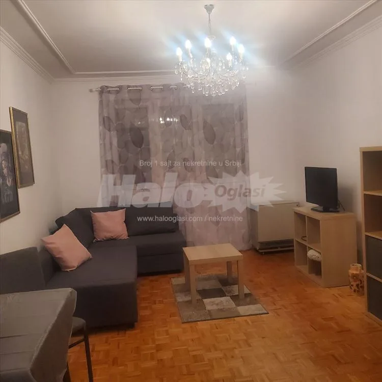Garsonjera Kanarevo/Miljakovac ll — 2