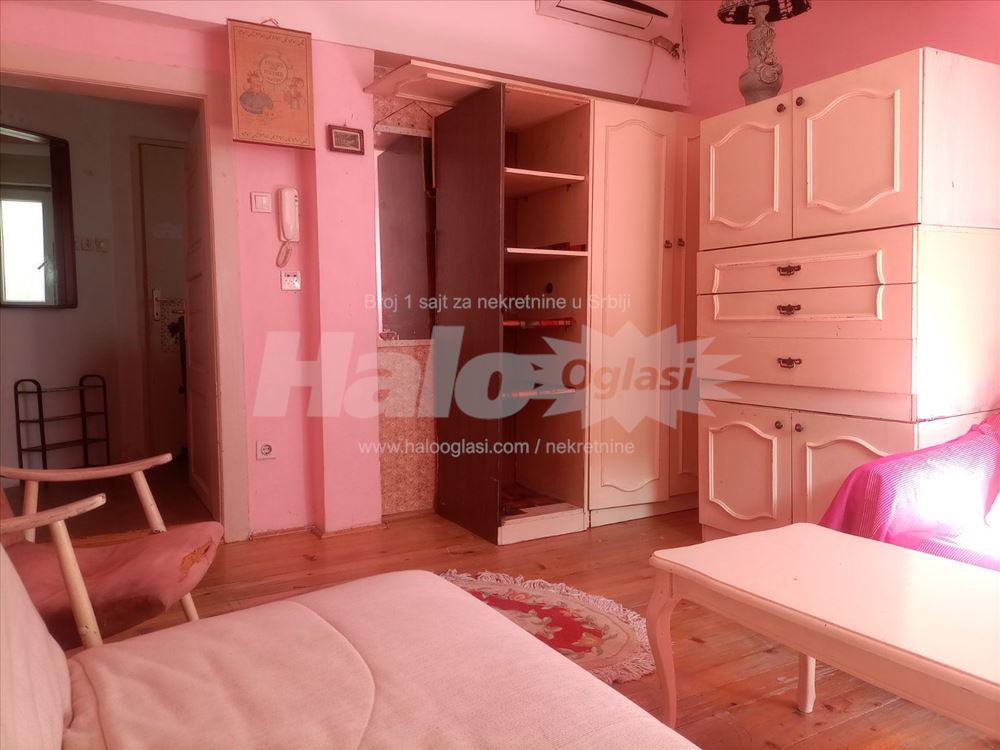 Garsonjera kod Beograđanke — 2