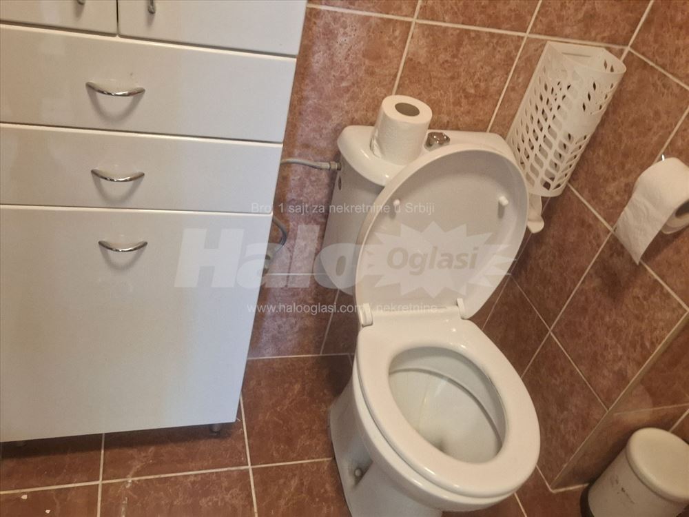 Garsonjera kod djeram pijace — 9