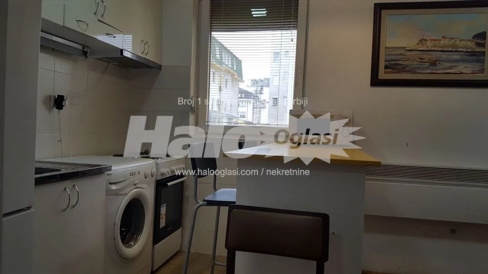 Garsonjera Krnjača 27m2 + parking mesto u dvorištu — 8