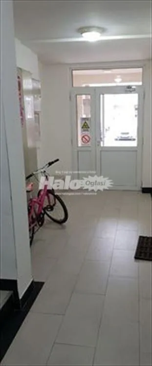 Garsonjera Krnjača 27m2 + parking mesto u dvorištu — 14