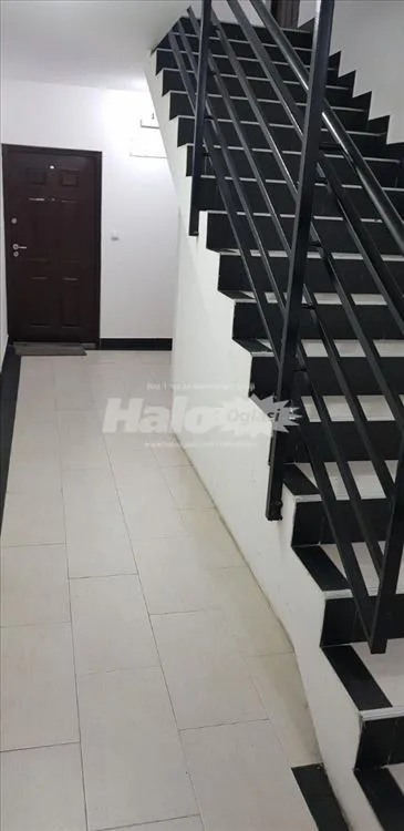 Garsonjera Krnjača 27m2 + parking mesto u dvorištu — 15
