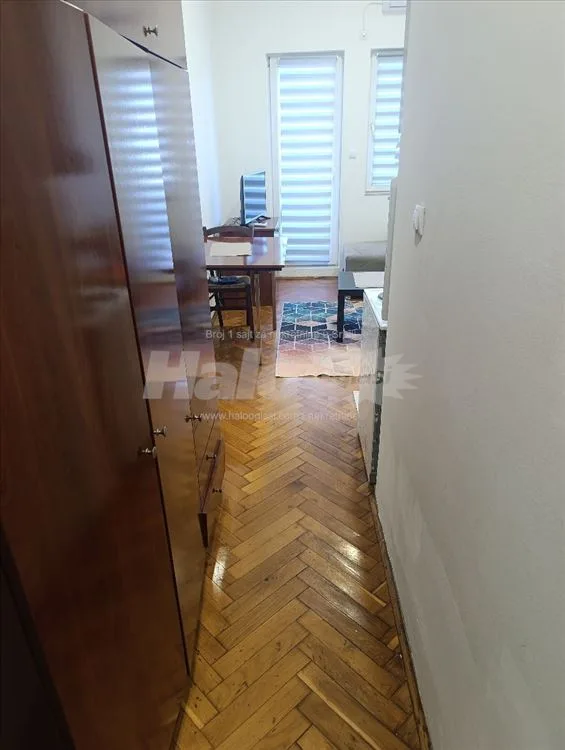 Garsonjera Krnjaca, Zrenjaninski put — 7