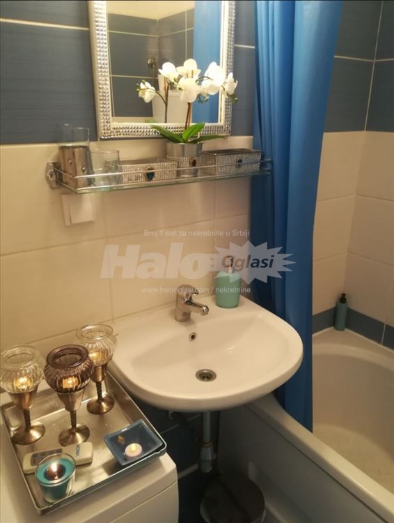 Garsonjera LUX Vukov spomenik kratkoročno — 10