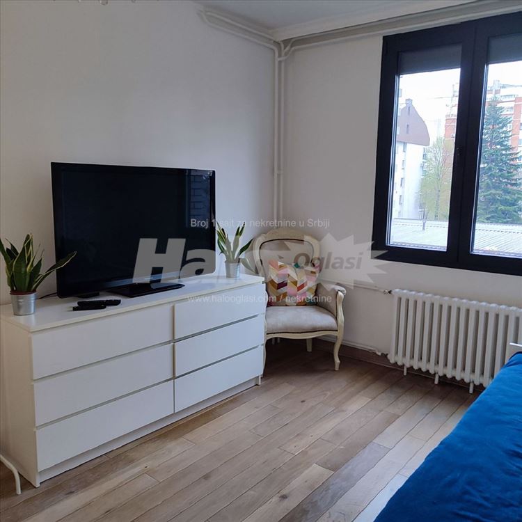 Garsonjera mali Taš — 3