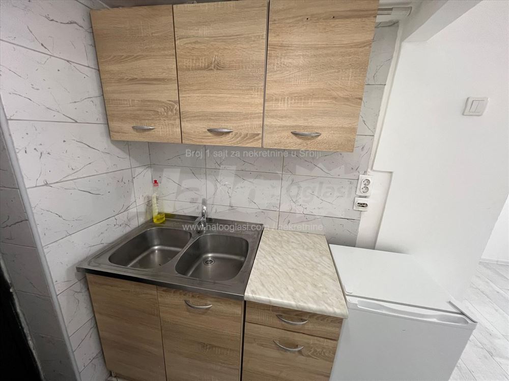 Garsonjera na Karaburmi — 3