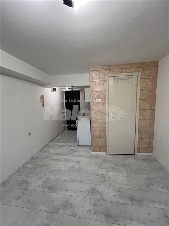 Garsonjera na Karaburmi — 9