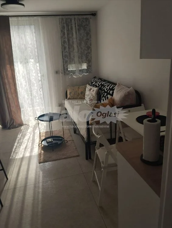 Garsonjera na Ledinama, Novo Naselje — 4