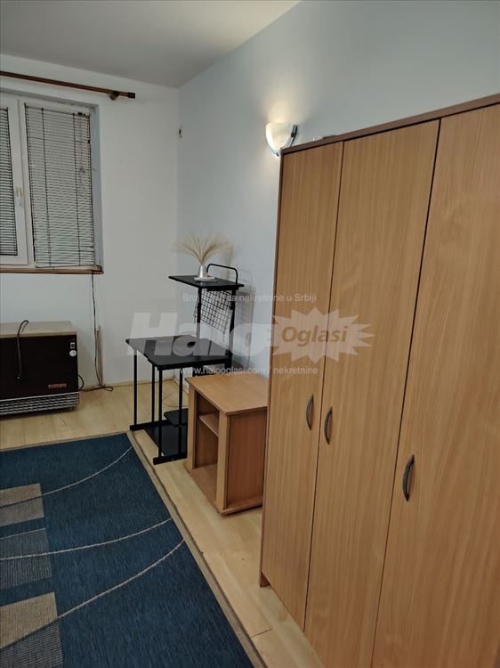 Garsonjera na okretnici u Ustaničkoj ulici — 5