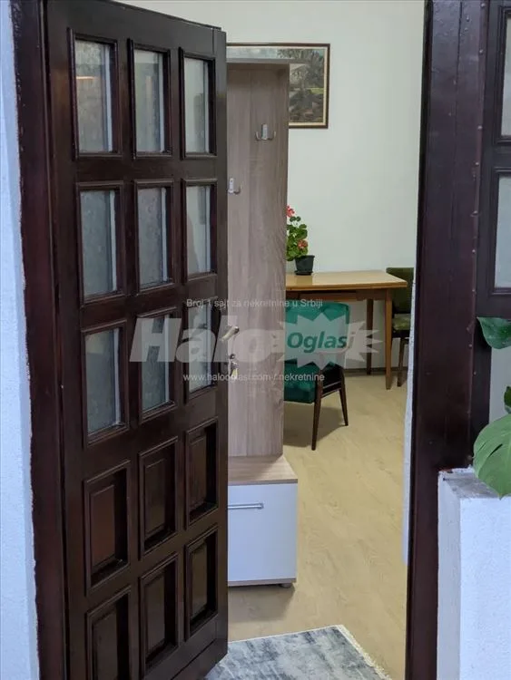 Garsonjera na Petlovom brdu — 12
