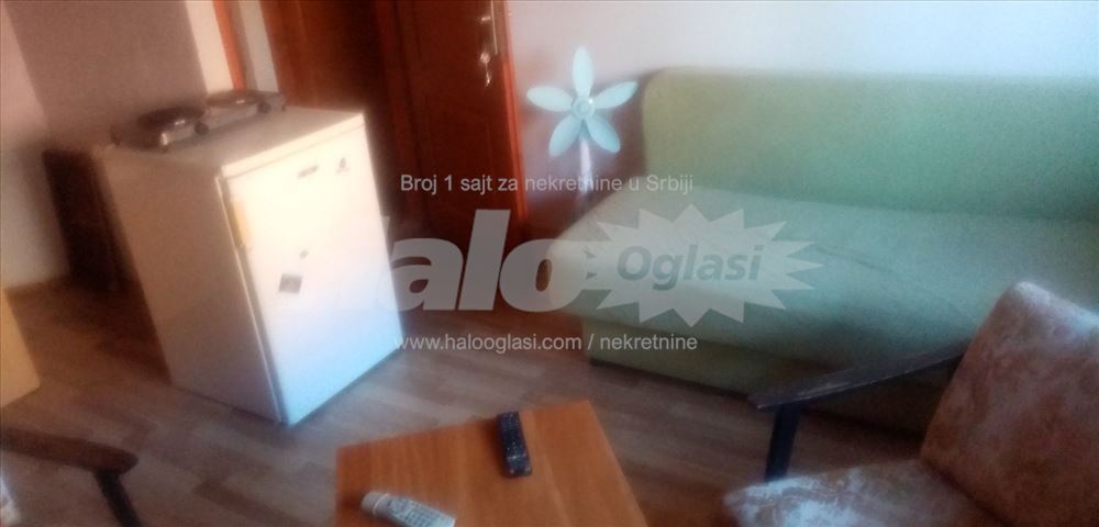 Garsonjera na početku Altine — 6