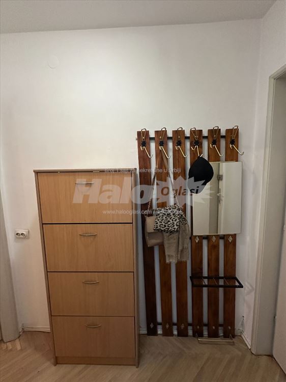 Garsonjera sa lođom, ul. 27. marta, Tašmajdan — 13